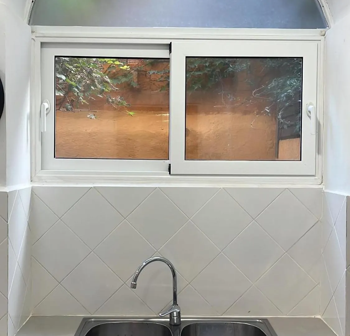 Mab1 - Apartamento A Pie De Calle Con Terraza Privada Barcelona 0*,  Spanien
